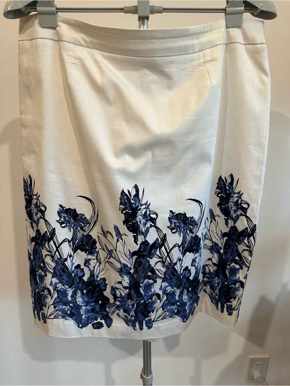 cleo White Pencil Skirt with Navy Floral Border